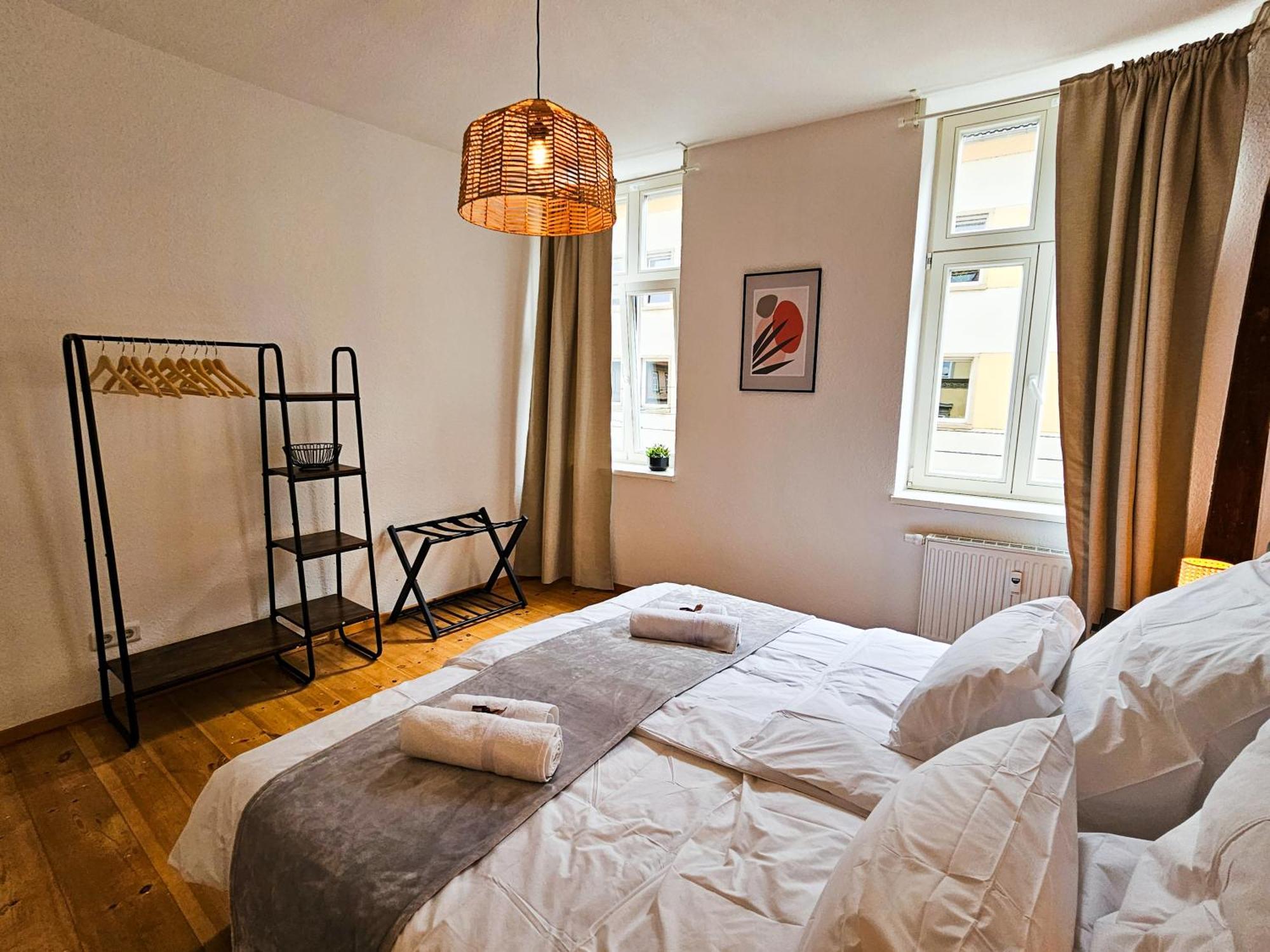 Micasa Rooms - Altstadt Zentral - Zwischen Anger Und Kraemerbruecke - Wlan - Familienfreundlich Ерфурт Екстер'єр фото